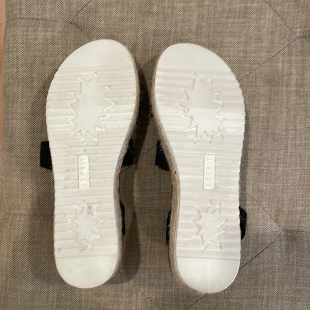 Sprit Shoes - Picture 4 of 6